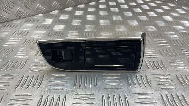 Jaguar XJ X351 (2009 - 2019) AW9314B442BF Дверная пепельница — фото 3