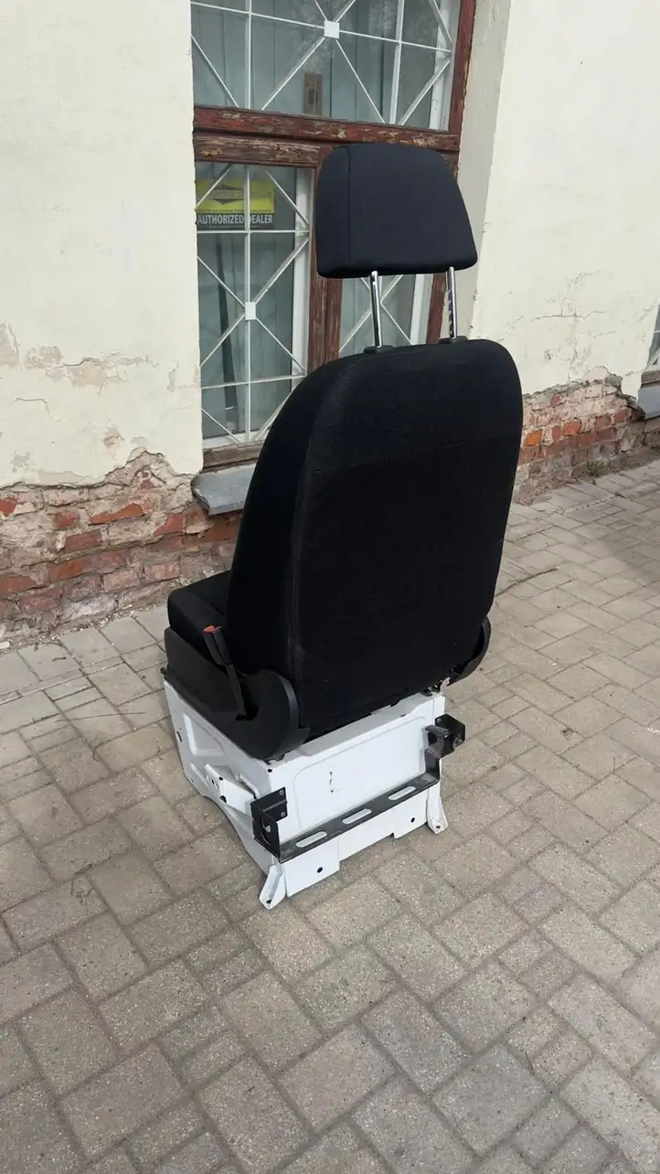 Mercedes-Benz Sprinter W907 W910 (2018 - ) Переднее сиденье пассажира — фото 5