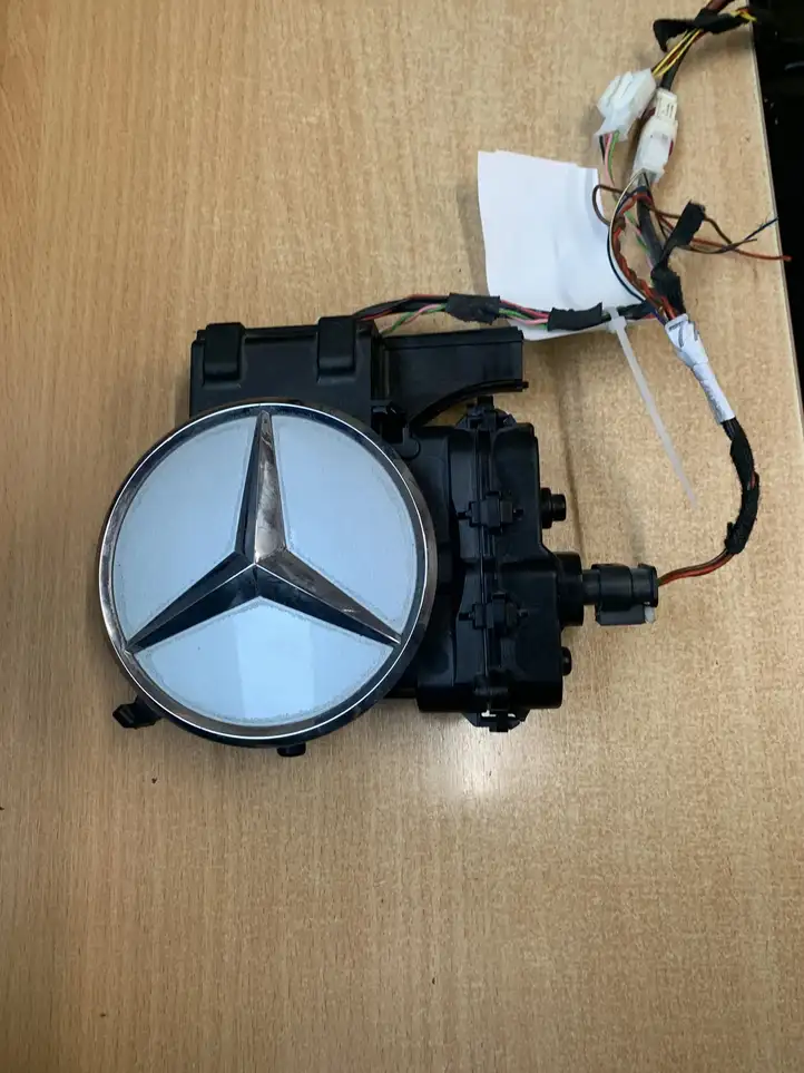 Mercedes-Benz C W205 (2014 - 2021) A2179057901 Ручка крышки багажника — фото 2