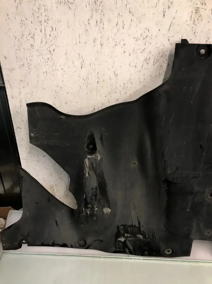 Tesla Model Y (2019 - 2024) 149877100E Защита днища задней части — фото 3
