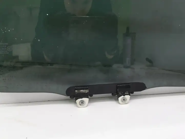 Honda CR-V (2004 - 2006) 43R008600 Стекло задней двери — фото 3