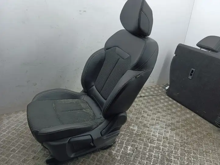 Renault Kadjar (2015 - 2018) Комплект салона — фото 2