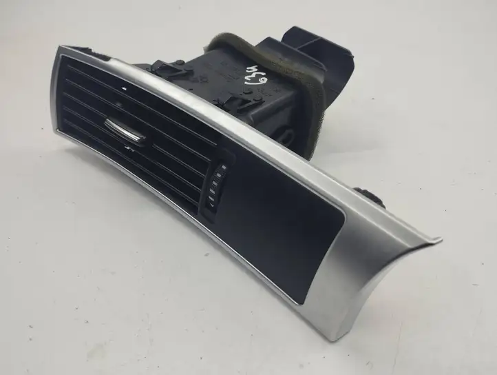 Audi A6 S6 C6 4F (2004 - 2008) 4F1820901D Боковой воздушный дефлектор — фото 4