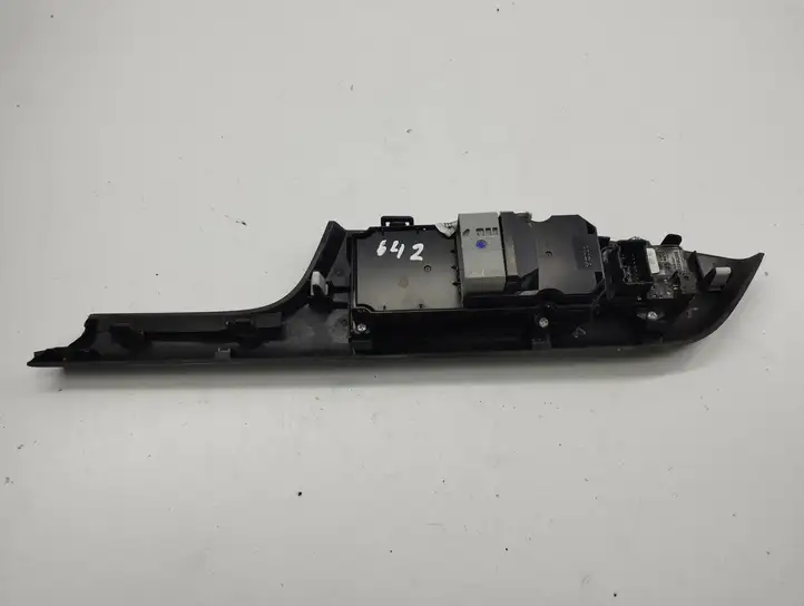 Honda CR-V (2012 - 2016) 83540T1GE730BLK Блок кнопок стеклоподъемников — фото 6