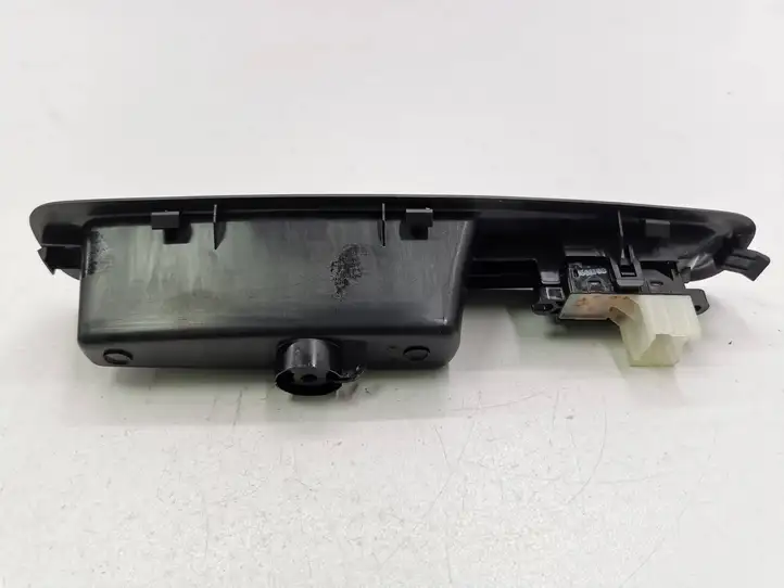 Renault Kadjar (2015 - 2018) 156088770 Кнопка стеклоподъемников — фото 7