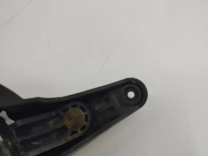 Kia Sportage (2004 - 2008) Передняя противотуманная фара — фото 5