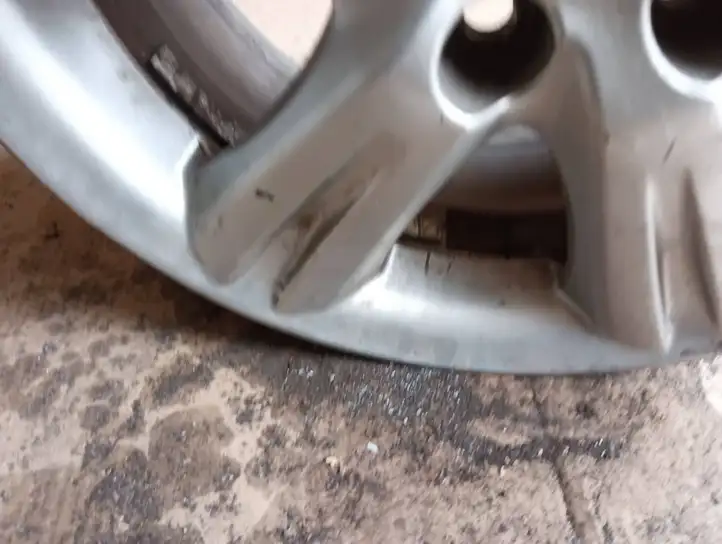 Lexus IS 220D-250-350 (2005 - 2010) Легкосплавный колесный диск R16 — фото 2