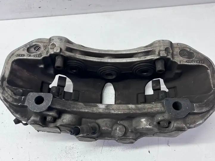 Porsche Macan (95B) (2014 - 2018) 95B615105L Тормозной суппорт передний — фото 7