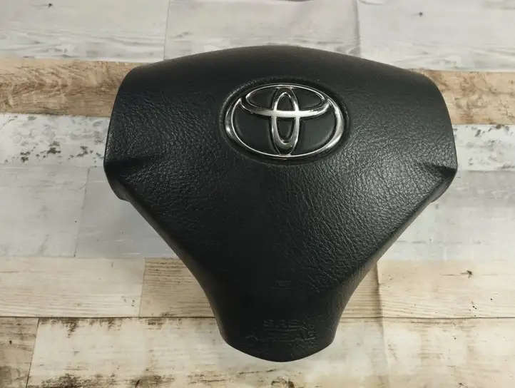 Toyota Corolla Verso AR10 (2004 - 2009) Z21C5006842 Подушка безопасности руля — фото 1