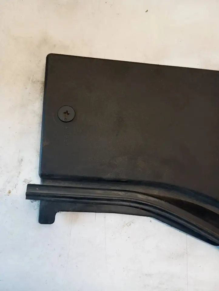 Volvo S60 (2010 - 2013) 31202084 Крышка ящика аккумулятора — фото 4