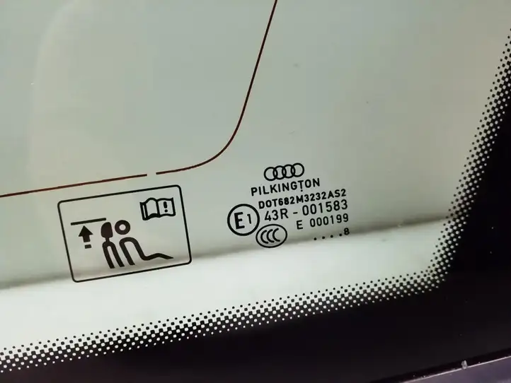 Audi A4 S4 B8 8K (2007 - 2011) Заднее боковое стекло — фото 5