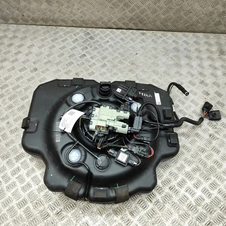 Volkswagen Touareg II (2010 - 2018) 7P0131878 Насос AdBlue — фото 1
