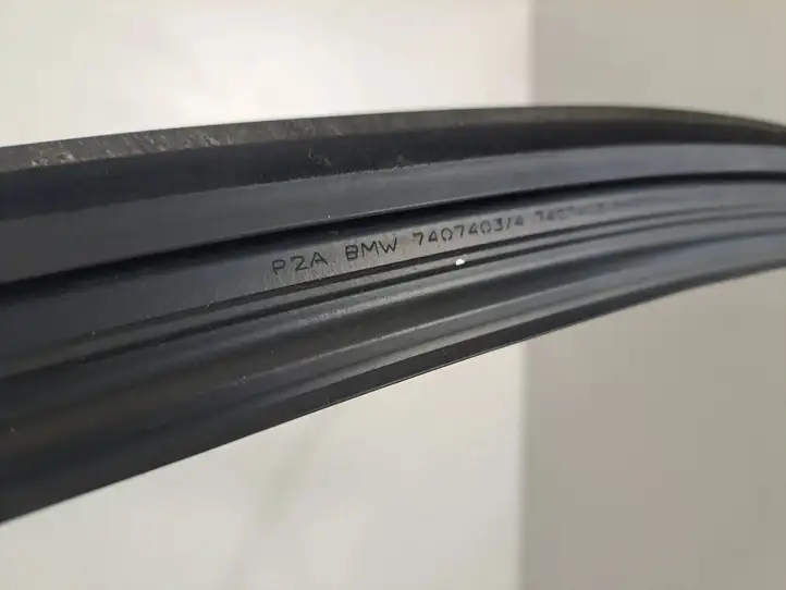 BMW 3 G20 G21 (2019 - ) 7407404 Накладка стекла двери — фото 4
