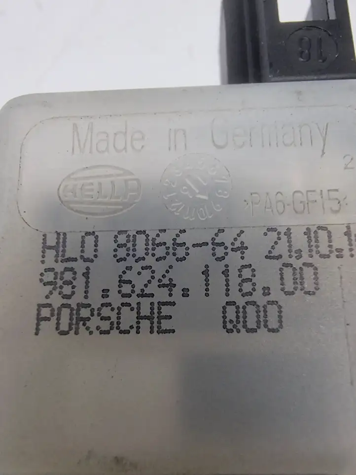Porsche Boxster 982 (2016 - ) 98162411800 Актуатор замка задней двери — фото 3