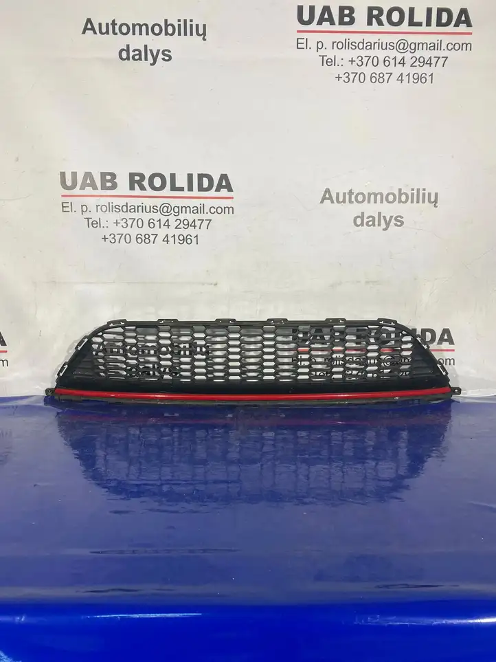 Kia Ceed (2010 - 2012) 86560A2500 Нижняя решетка переднего бампера — фото 1