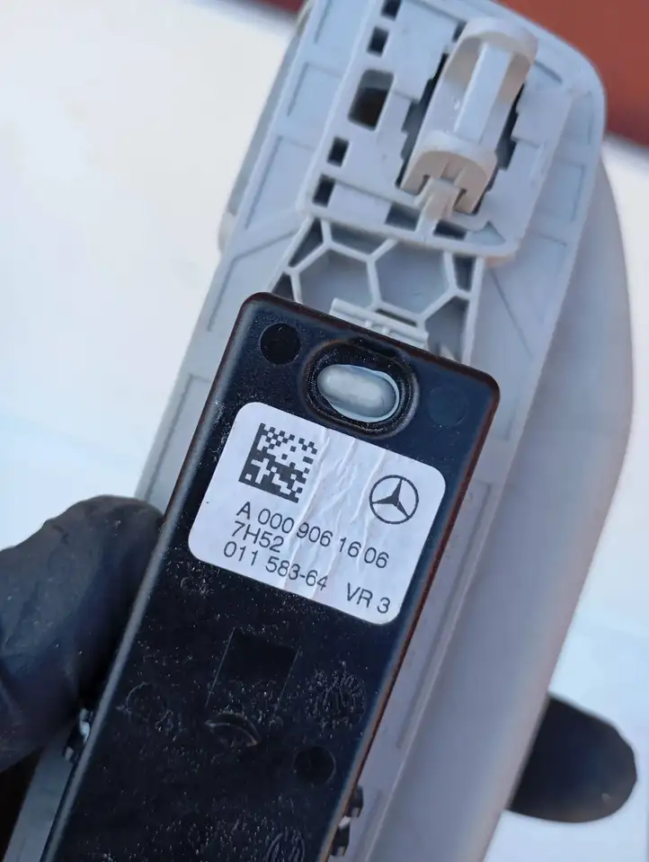 Mercedes-Benz E W213 (2016 - ) A0009061606 Комплект потолочных ручек — фото 7