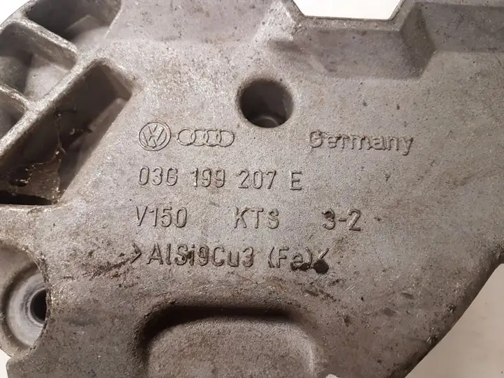 Volkswagen PASSAT B6 (2005 - 2010) 03G199207E Кронштейн двигателя — фото 3