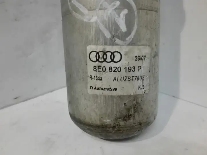Audi A4 S4 B7 8E 8H (2004 - 2009) 8E0820193P Осушитель кондиционера — фото 2