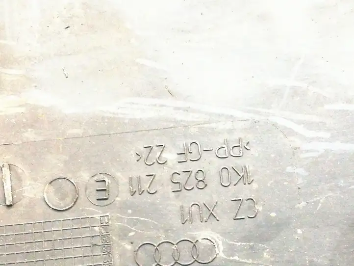 Audi A3/S3 8L (2000 - 2003) 1K0825211E Защита днища — фото 4