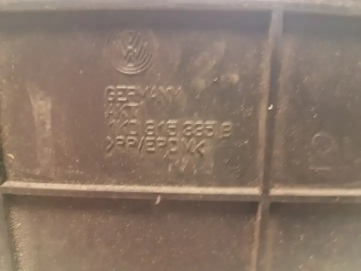 Audi A3/S3 8L (2000 - 2003) 1K0915335B Крышка ящика аккумулятора — фото 4