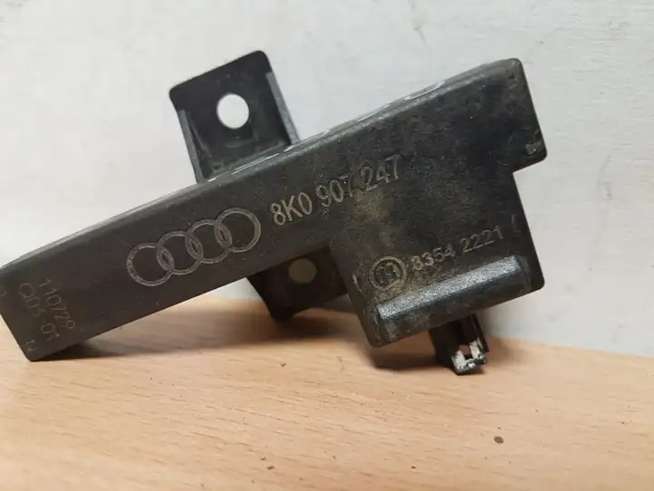 Audi A6 C7 (2011 - 2014) 8K0907247 Усилитель антенны — фото 2