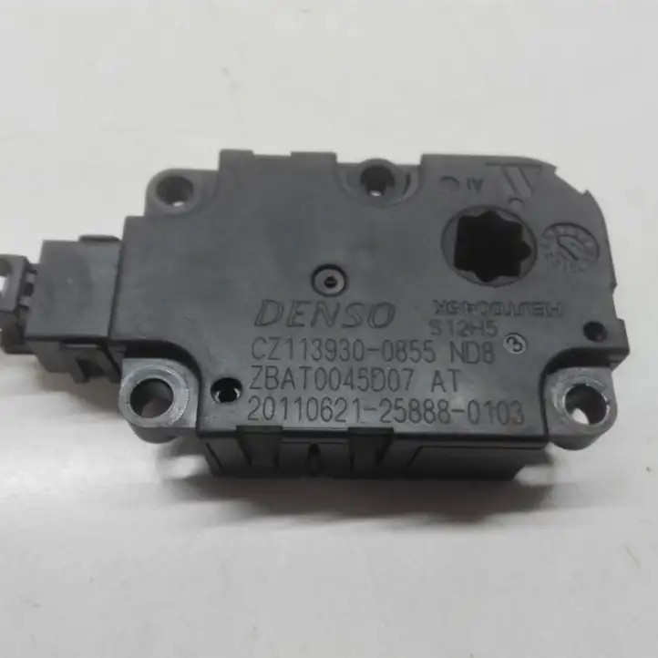 Audi A6 C7 (2011 - 2014) CZ1139300855 Двигатель задвижки потока воздуха — фото 1