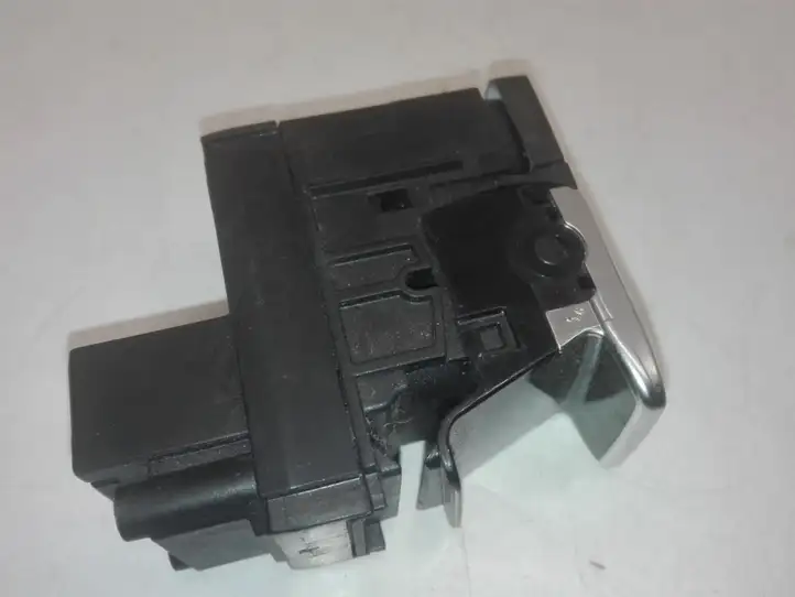 Audi A6 C7 (2011 - 2014) 4G2927225A Кнопка ручного тормоза — фото 4