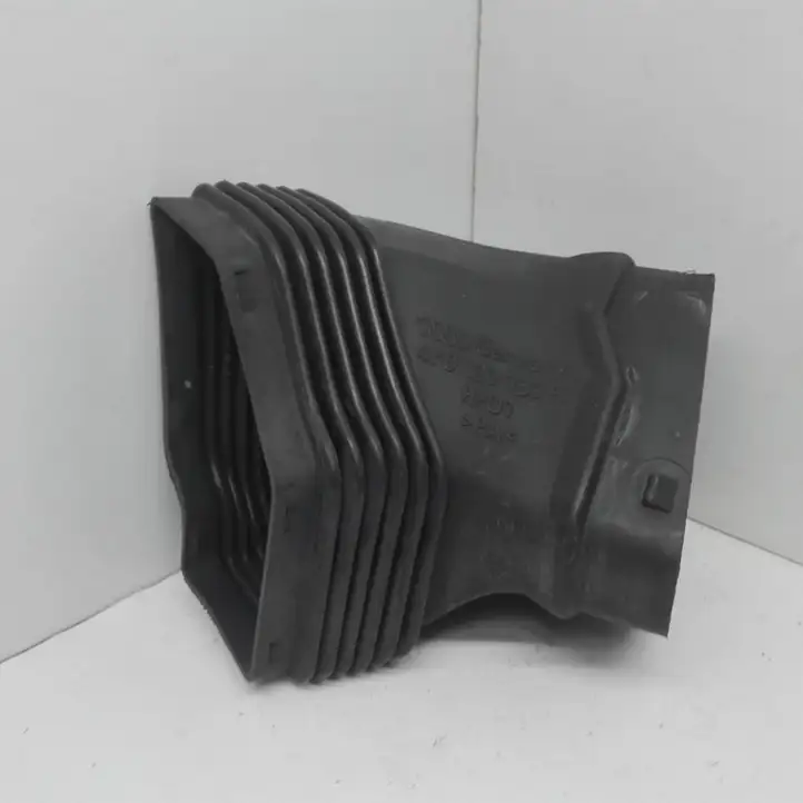 Audi A6 S6 C6 4F (2004 - 2008) 4F0129739B Детали воздухозаборника — фото 1