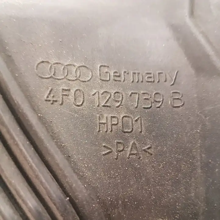 Audi A6 S6 C6 4F (2004 - 2008) 4F0129739B Детали воздухозаборника — фото 4