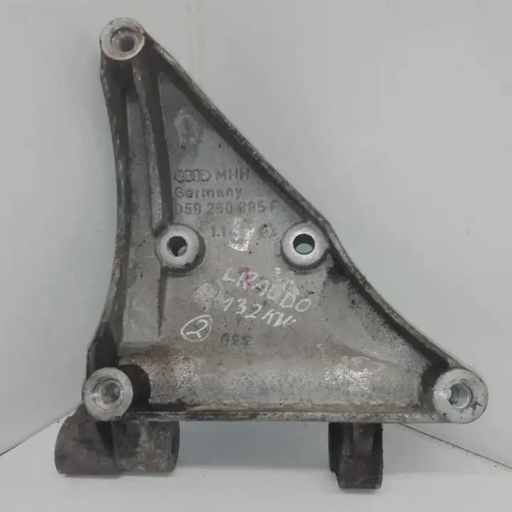 Audi A6 S6 C5 4B (2001 - 2004) 059260885F Кронштейн компрессора кондиционера воздуха — фото 1