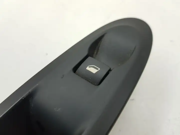 Citroen C4 (2011 - 2016) 9670298277 Кнопка стеклоподъемников — фото 4