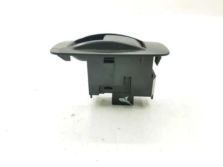 Toyota Corolla Verso AR10 (2004 - 2009) 848100F010 Блок кнопок стеклоподъемников — фото 3