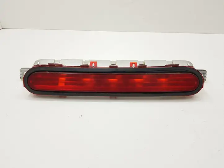 Toyota Corolla Verso AR10 (2004 - 2009) 815700F011 Дополнительный стоп фонарь — фото 1