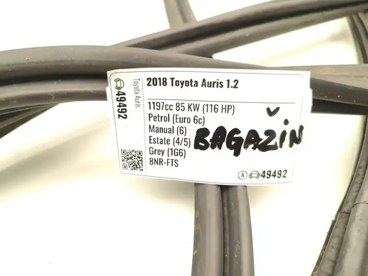 Toyota Auris E180 (2012 - 2018) Уплотнитель задней двери — фото 7
