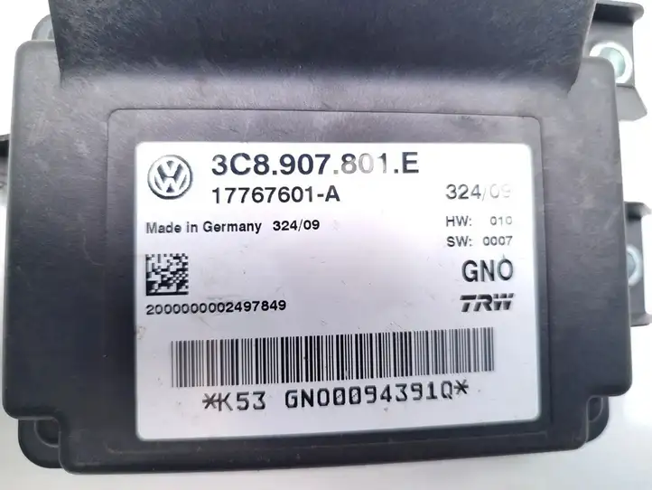 Volkswagen PASSAT B7 (2011 - 2014) 3C8907801E Блок управления стояночным тормозом — фото 6