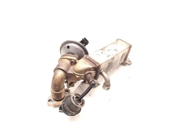 BMW 3 E90 E91 (2005 - 2012) 7797371 Клапан EGR — фото 4