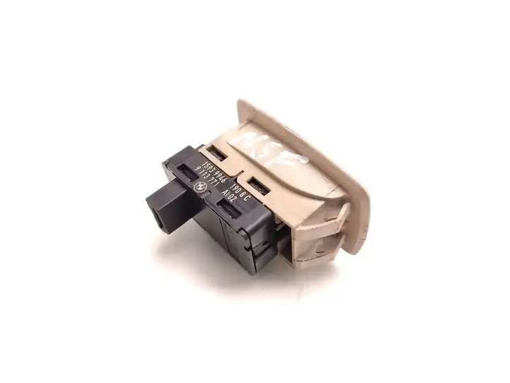 BMW 5 E60 E61 (2004 - 2010) 9113771 Кнопка стеклоподъемников — фото 4
