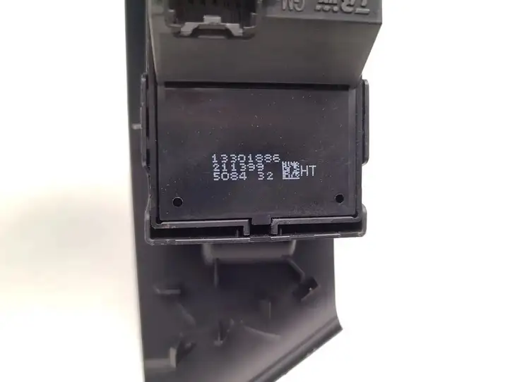 Opel Astra J (2012 - 2015) 13301886 Кнопка стеклоподъемников — фото 7