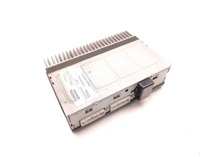 Toyota Land Cruiser (J120) (2002 - 2009) 86280-60281 Усилитель звука — фото 3
