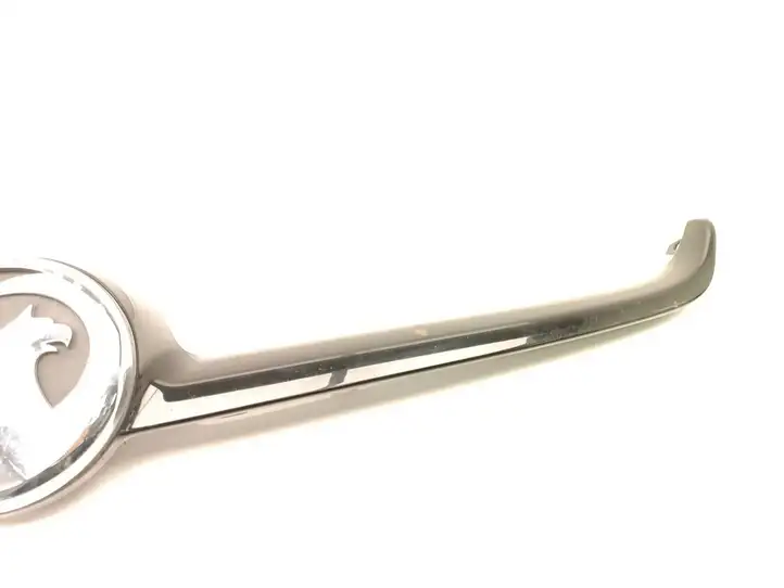 Opel Corsa E (2014 - 2019) 39005563 Эмблема автомобиля — фото 4