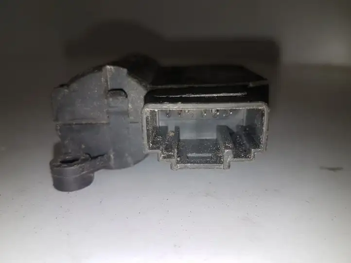 Volkswagen PASSAT B6 (2005 - 2010) 0132801342 Двигатель задвижки потока воздуха — фото 2
