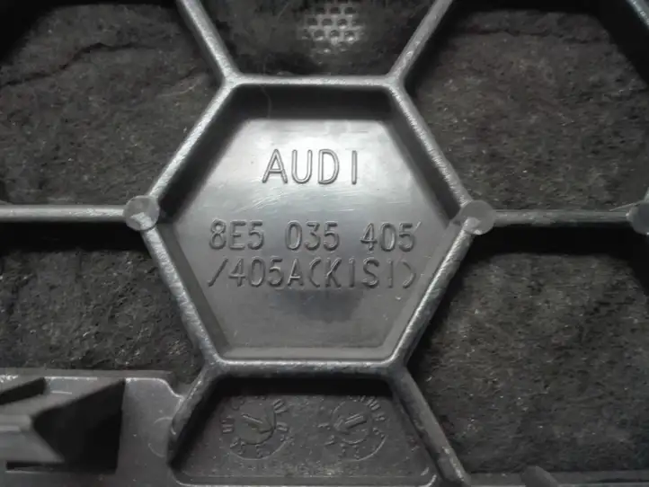 Audi A4 S4 B6 8E 8H (2000 - 2006) 8E5035405 Решетка в подоконнике — фото 3