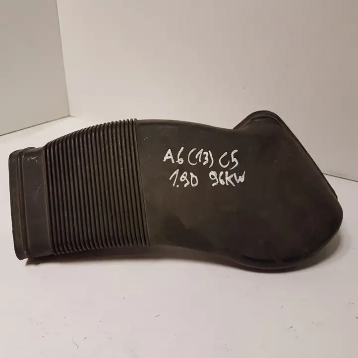 Audi A6 S6 C5 4B (2001 - 2004) 8D0129617E Детали воздухозаборника — фото 2