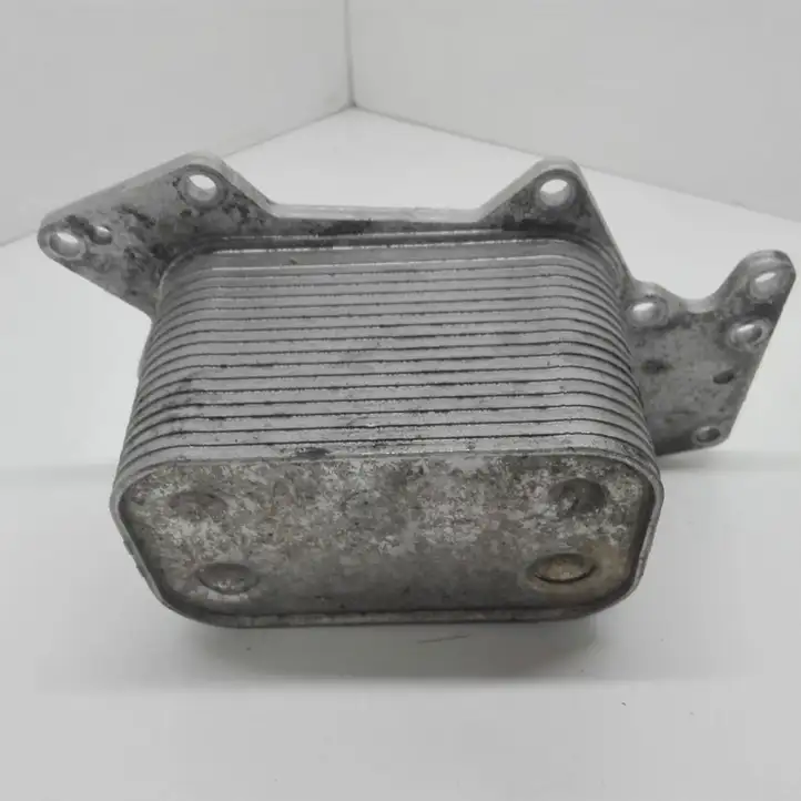 Audi A6 S6 C6 4F (2008 - 2011) 059117021H Кронштейн масляного фильтра — фото 2