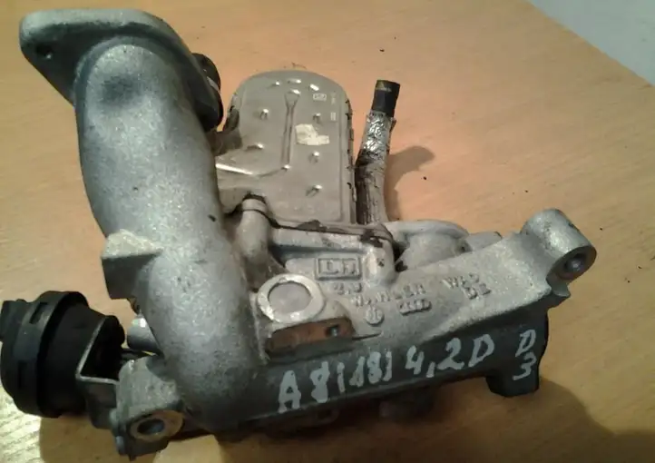Audi A8 S8 D3 4E (2005 - 2007) 057131512K Охладитель клапана EGR — фото 3