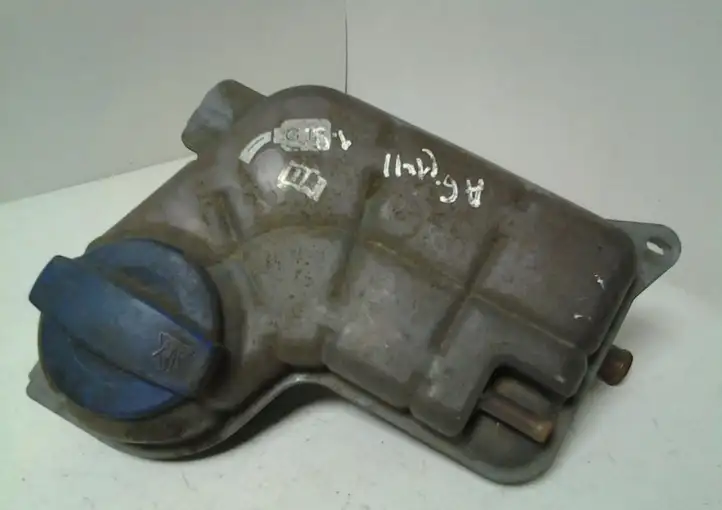 Audi A6 S6 C5 4B (2001 - 2004) 8E0121403 Расширительный бачок — фото 2