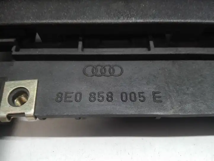 Audi A4 S4 B7 8E 8H (2004 - 2009) 8E0858005E Центральная консоль — фото 3