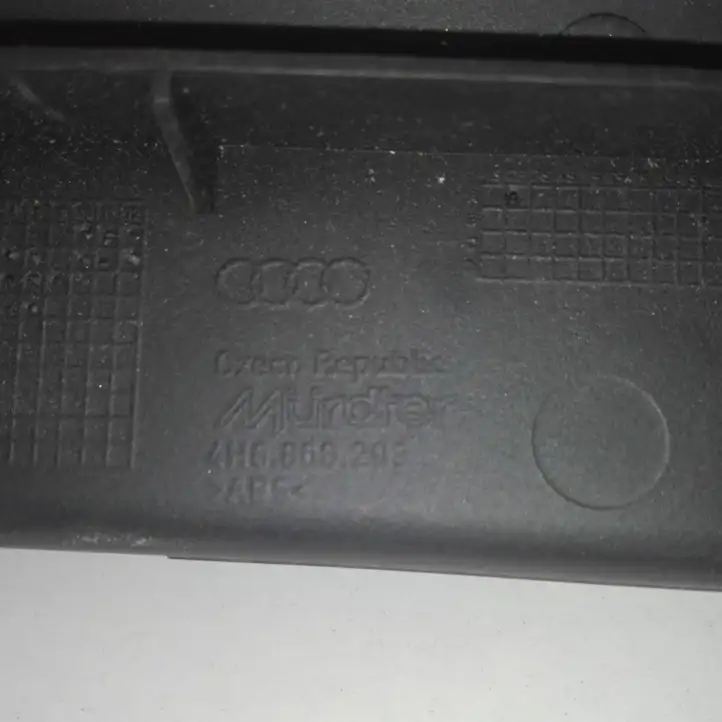 Audi A8 S8 D4 4H (2010 - 2014) 4H0868203 Прочие детали салона — фото 2