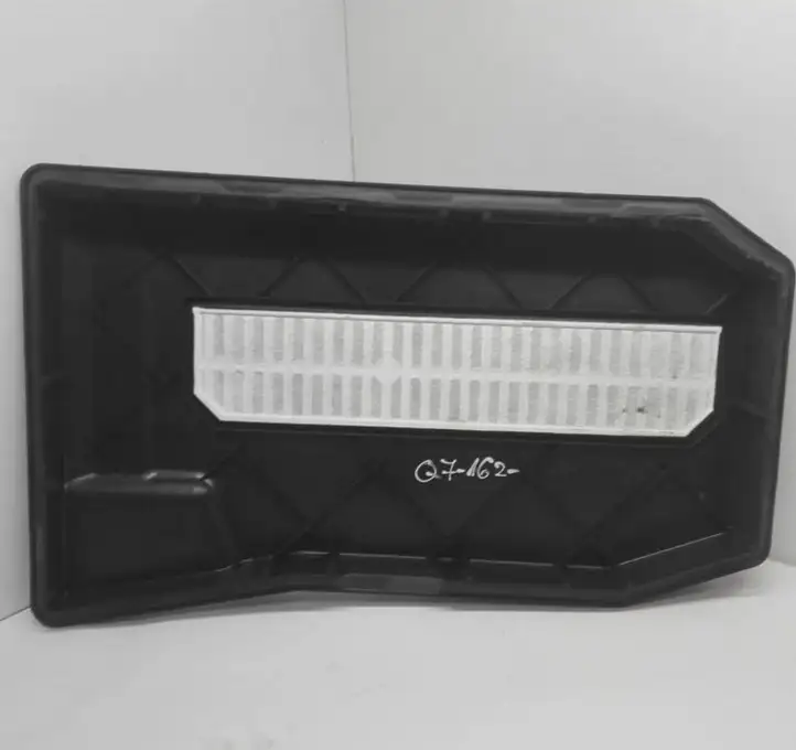 Audi Q7 4L (2005 - 2009) 7L0864643B Крышка ящика аккумулятора — фото 5
