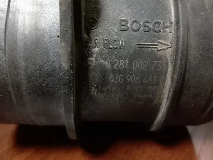 Volkswagen PASSAT B6 (2005 - 2010) 03G906461C Датчик массового расхода воздуха — фото 3